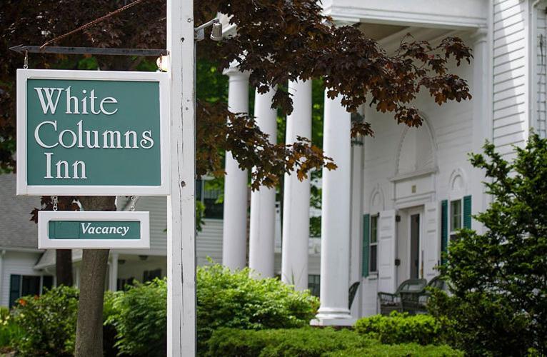 Anne'S White Columns Inn Bar Harbor Exterior photo